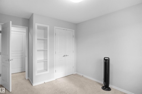 4203 Orchards Drive, Edmonton, AB - Indoor Photo Showing Other Room