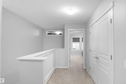 4203 Orchards Drive, Edmonton, AB - Indoor Photo Showing Other Room