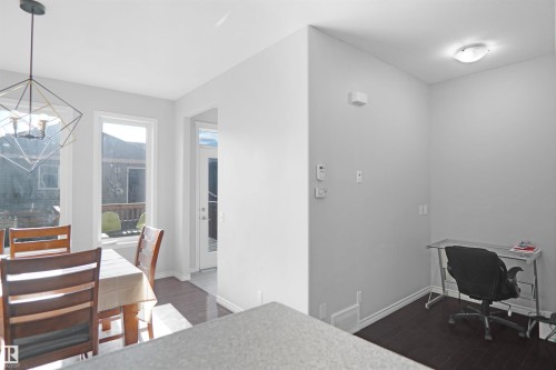 4203 Orchards Drive, Edmonton, AB - Indoor Photo Showing Other Room