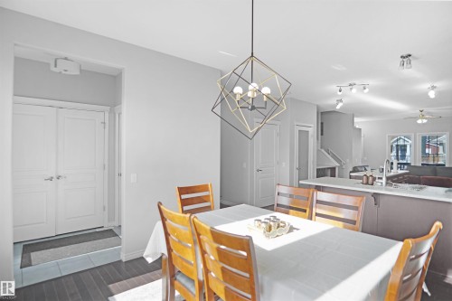 4203 Orchards Drive, Edmonton, AB - Indoor Photo Showing Dining Room