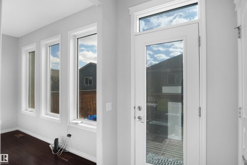 4203 Orchards Drive, Edmonton, AB - Indoor Photo Showing Other Room