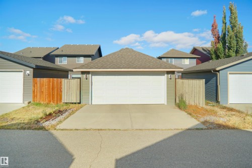 4203 Orchards Drive, Edmonton, AB - Outdoor