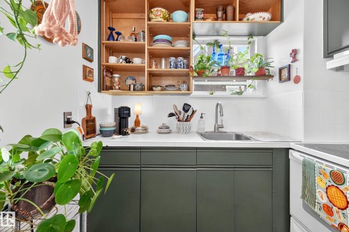 12315 103 Street, Edmonton, AB - Indoor