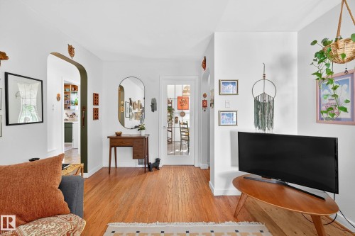 12315 103 Street, Edmonton, AB - Indoor Photo Showing Other Room