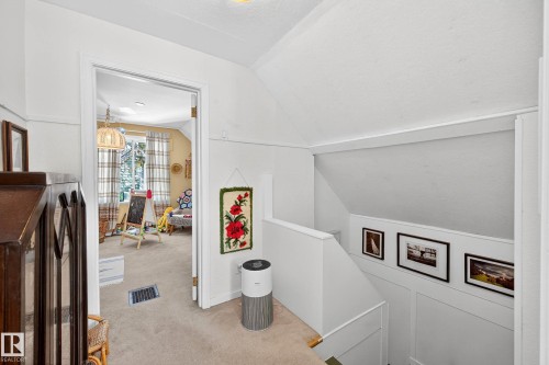 12315 103 Street, Edmonton, AB - Indoor Photo Showing Other Room