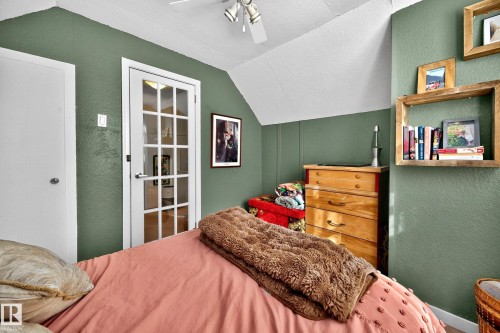 12315 103 Street, Edmonton, AB - Indoor Photo Showing Bedroom