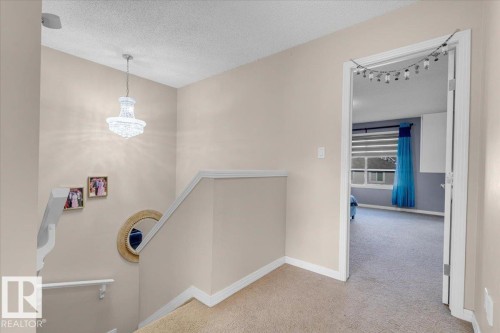 5516 5 Avenue, Edmonton, AB - Indoor Photo Showing Other Room