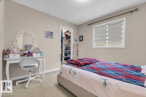 5516 5 Avenue, Edmonton, AB - Indoor Photo Showing Bedroom