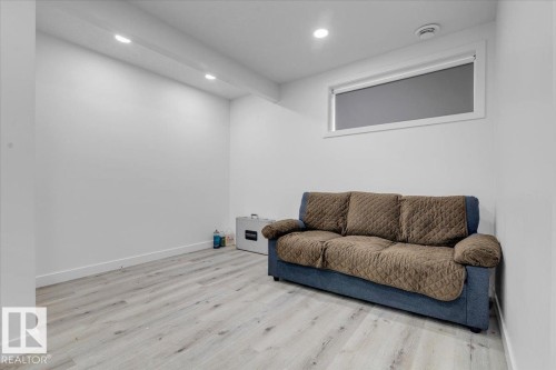 5516 5 Avenue, Edmonton, AB - Indoor