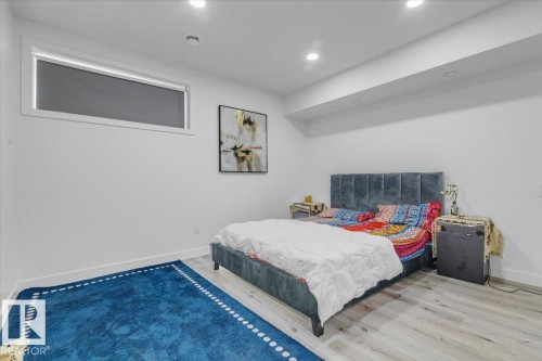 5516 5 Avenue, Edmonton, AB - Indoor Photo Showing Bedroom