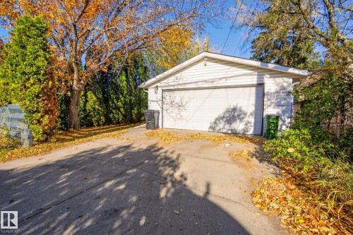 10915 67 Avenue, Edmonton, AB - Outdoor