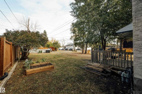 11302 75 Avenue, Edmonton, AB - Outdoor