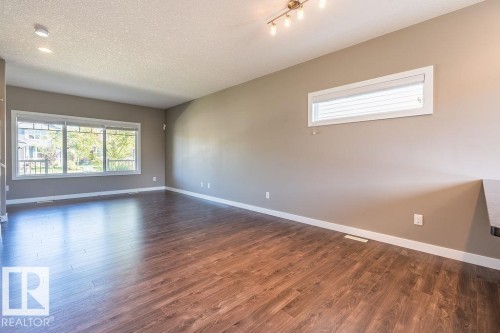 1080 Watt Promenade, Edmonton, AB - Indoor Photo Showing Other Room