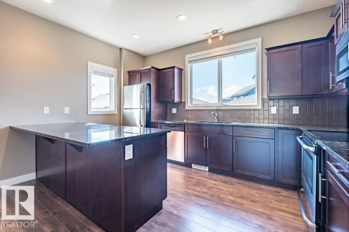 1080 Watt Promenade, Edmonton, AB - Indoor Photo Showing Kitchen With Stainless Steel Kitchen With Upgraded Kitchen
