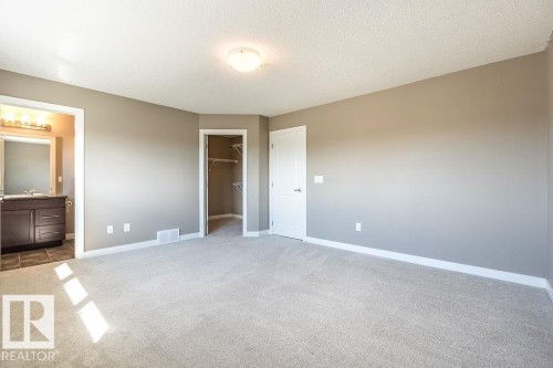 1080 Watt Promenade, Edmonton, AB - Indoor Photo Showing Other Room