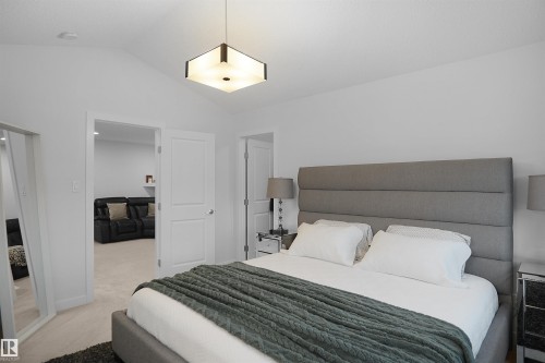 4112 171 Avenue, Edmonton, AB - Indoor Photo Showing Bedroom