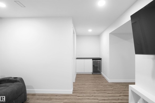 4112 171 Avenue, Edmonton, AB - Indoor Photo Showing Other Room