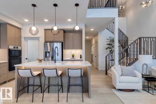 3280 Chernowski Way, Edmonton, AB - Indoor Photo Showing Kitchen With Upgraded Kitchen