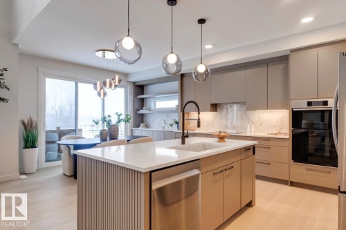 3280 Chernowski Way, Edmonton, AB - Indoor Photo Showing Kitchen With Upgraded Kitchen