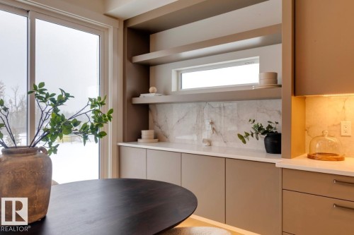 3280 Chernowski Way, Edmonton, AB - Indoor