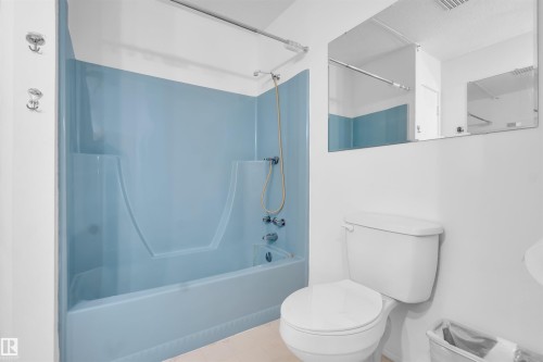 5118 17A Avenue, Edmonton, AB - Indoor Photo Showing Bathroom
