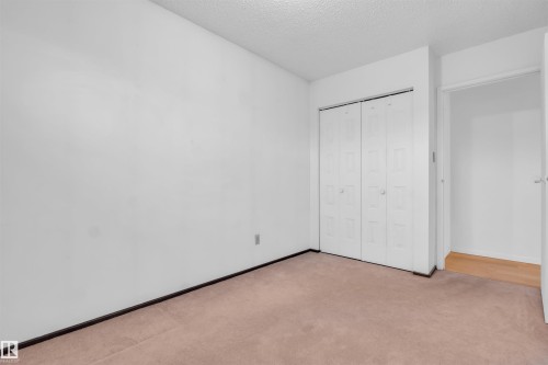 5118 17A Avenue, Edmonton, AB - Indoor Photo Showing Other Room