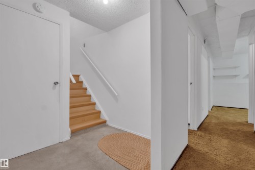 5118 17A Avenue, Edmonton, AB - Indoor Photo Showing Other Room