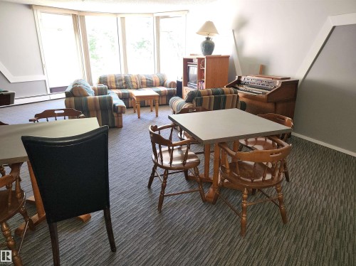 224 5125 Riverbend Road, Edmonton, AB - Indoor