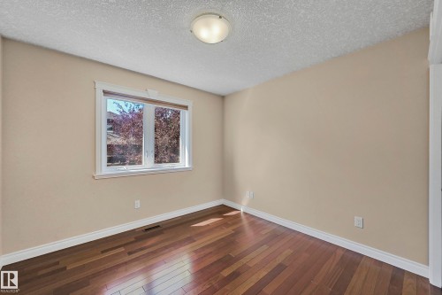 1213 Adamson Drive, Edmonton, AB - Indoor Photo Showing Other Room