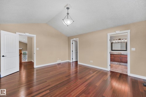 1213 Adamson Drive, Edmonton, AB - Indoor Photo Showing Other Room