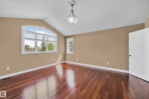 1213 Adamson Drive, Edmonton, AB - Indoor Photo Showing Other Room