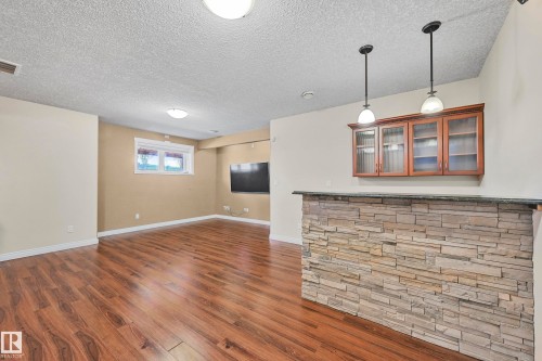 1213 Adamson Drive, Edmonton, AB - Indoor Photo Showing Other Room