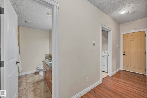 1213 Adamson Drive, Edmonton, AB - Indoor Photo Showing Other Room