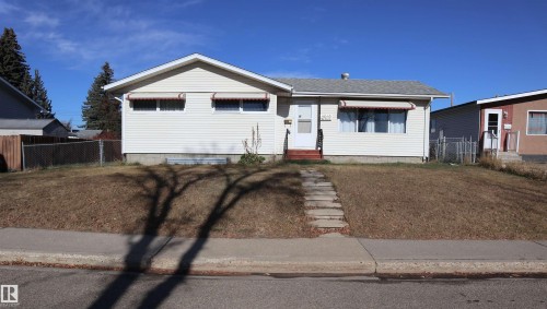 5010 40 Avenue  Wetaskiwin, AB T9A 0A3