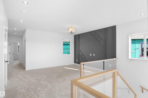 11 Trill Point(E), Spruce Grove, AB - Indoor Photo Showing Other Room