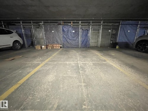 407 4304 139 Avenue, Edmonton, AB - Indoor Photo Showing Garage