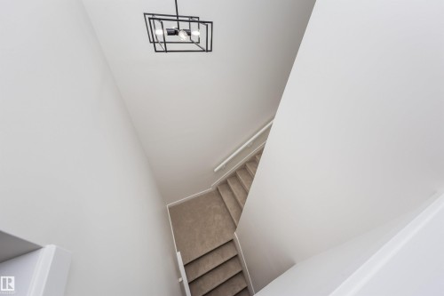 Main 8082 Kiriak Link, Edmonton, AB - Indoor Photo Showing Other Room