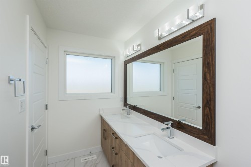 Main 8082 Kiriak Link, Edmonton, AB - Indoor Photo Showing Bathroom
