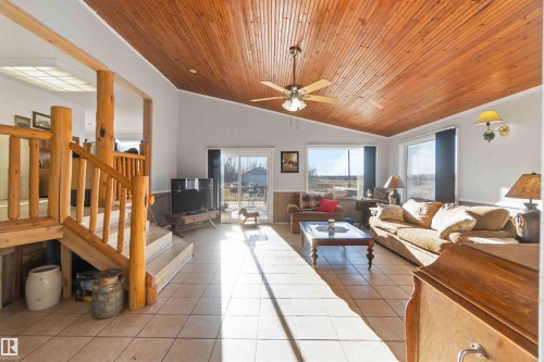 6209 Hwy 633, Rural Lac Ste. Anne County, AB - Indoor
