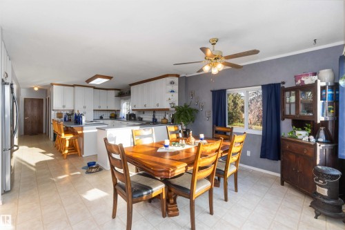 6209 Hwy 633, Rural Lac Ste. Anne County, AB - Indoor Photo Showing Dining Room