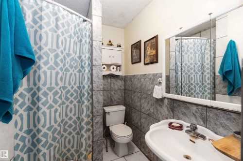 6209 Hwy 633, Rural Lac Ste. Anne County, AB - Indoor Photo Showing Bathroom