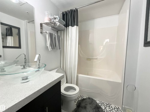 1504 10152 104 Street, Edmonton, AB - Indoor Photo Showing Bathroom