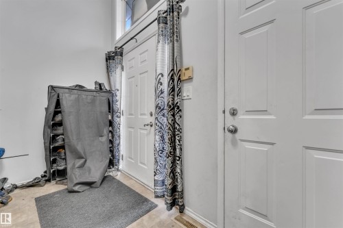 3307 24 Av Nw, Edmonton, AB - Indoor