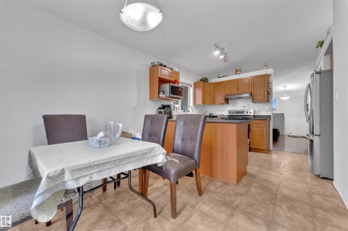 3307 24 Av Nw, Edmonton, AB - Indoor