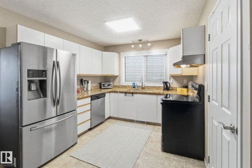 10718 122 Street, Edmonton, AB - Indoor Photo Showing Kitchen