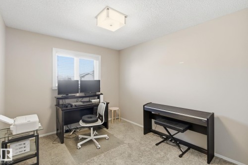 10718 122 Street, Edmonton, AB - Indoor Photo Showing Office