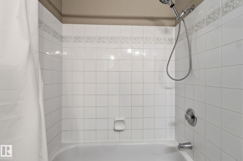 10718 122 Street, Edmonton, AB - Indoor Photo Showing Bathroom