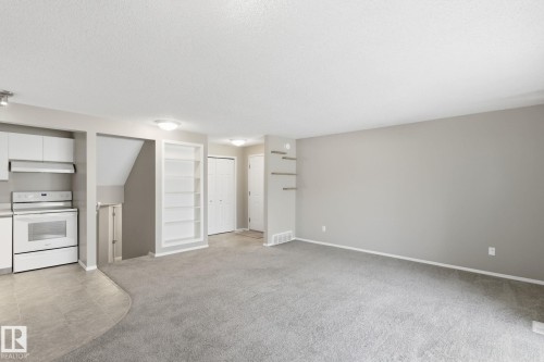 10718 122 Street, Edmonton, AB - Indoor Photo Showing Kitchen