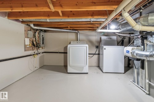 10718 122 Street, Edmonton, AB - Indoor