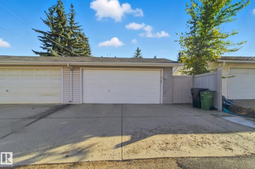 10718 122 Street, Edmonton, AB - Outdoor